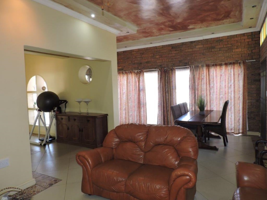 3 Bedroom Property for Sale in Glenlilly Western Cape